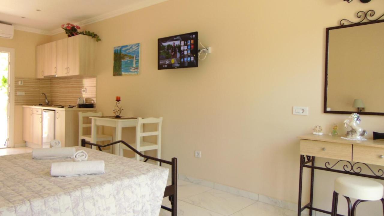 New Studios Mazis Liapades Buitenkant foto